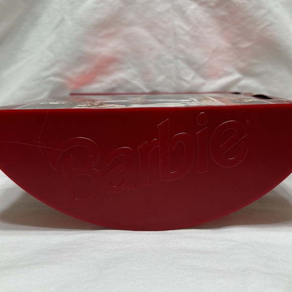 Happy Holidays Barbie - Picture 8 of 8